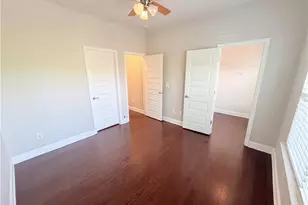 10555 Naramore Ln, Alpharetta, GA 30022 - Photo 4