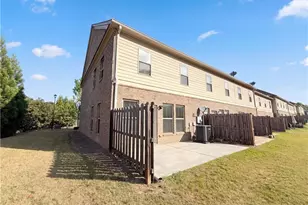 10555 Naramore Ln, Alpharetta, GA 30022 - Photo 22