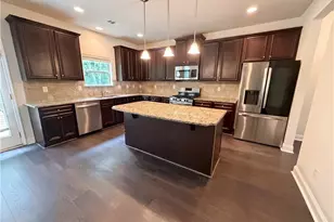 2627 Glenbrook Ln, Conyers, GA 30012 - Photo 6