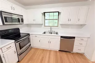 4558 Coopers Creek Pl SE, Smyrna, GA 30082 - Photo 2
