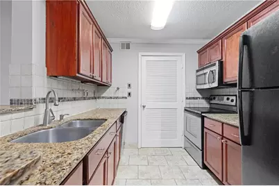 640 Granville Court, Atlanta, GA 30328 - Photo 14