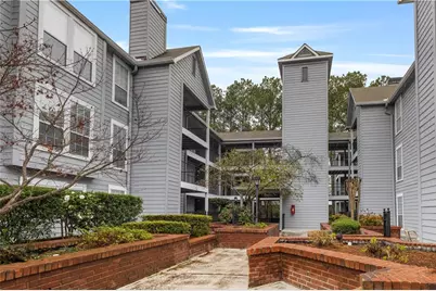 640 Granville Court, Atlanta, GA 30328 - Photo 2