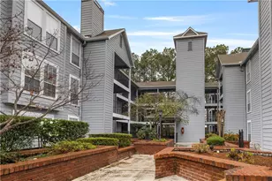 640 Granville Ct, Atlanta, GA 30328 - Photo 2