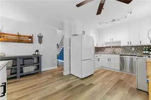 3672 Stoney View Dr, Marietta, GA 30062 - Photo 10