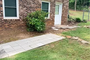 1398 Branchwood Dr, Snellville, GA 30078 - Photo 10