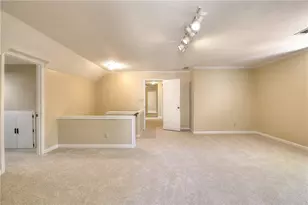1151 Mary Lee Ln, Lilburn, GA 30047 - Photo 10