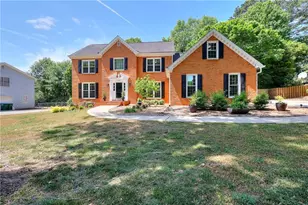 1151 Mary Lee Ln, Lilburn, GA 30047 - Photo 1