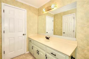 1151 Mary Lee Ln, Lilburn, GA 30047 - Photo 20