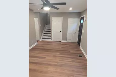 957 Hemingway Road, Stone Mountain, GA 30088 - Photo 6