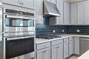930 Elderberry Ct, Lawrenceville, GA 30045 - Photo 18