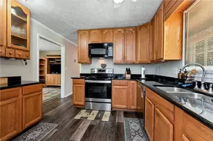 1847 Oak Ridge Ln, Lawrenceville, GA 30044 - Photo 4