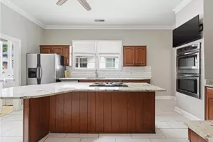 1072 Monroe Dr NE, Atlanta, GA 30306 - Photo 12