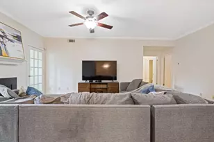 5145 Chemin De Vie, Atlanta, GA 30342 - Photo 6