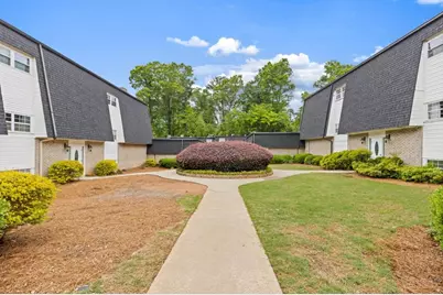 5145 Chemin De Vie, Atlanta, GA 30342 - Photo 2