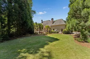 4235 Regency Ct NW, Atlanta, GA 30327 - Photo 10