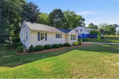 1371 Enota Avenue, Gainesville, GA 30501 - Photo 2