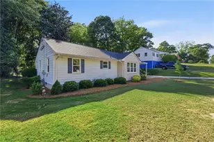 1371 Enota Ave, Gainesville, GA 30501 - Photo 2