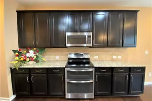 2186 Hillview Dr NE, Atlanta, GA 30329 - Photo 16