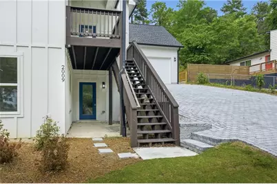 2009 Kenwood Place SE, Smyrna, GA 30082 - Photo 4