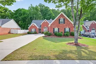 514 Grand Ashbury Ln, Buford, GA 30518 - Photo 1