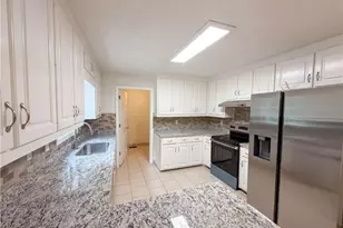 1555 Rose Pointe Dr, Loganville, GA 30052 - Photo 8