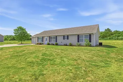 242 Grandview Drive, Jefferson, GA 30549 - Photo 4
