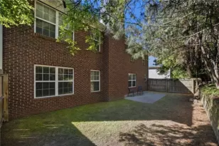 910 Park Knoll Ct, Lawrenceville, GA 30043 - Photo 30