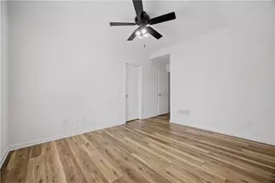910 Park Knoll Ct, Lawrenceville, GA 30043 - Photo 20