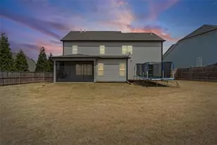 541 Edgewater Dr, Canton, GA 30115 - Photo 2
