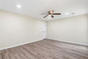 303 Quail Hollow Dr, Woodstock, GA 30188 - Photo 16