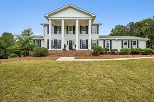 32 Quail Run, Hoschton, GA 30548 - Photo 1