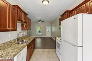 739 Prince Pl, Atlanta, GA 30318 - Photo 18