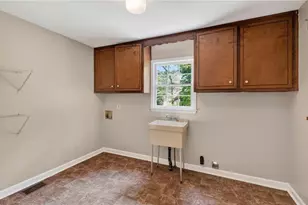 5794 Vantage Ct, Stone Mountain, GA 30087 - Photo 18