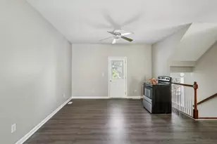 740 Prince Pl, Atlanta, GA 30318 - Photo 2