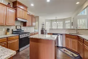 180 Talking Leaves Ct, Acworth, GA 30101 - Photo 4