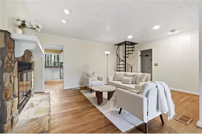 1137 Kingsley Circle NE, Atlanta, GA 30324 - Photo 4