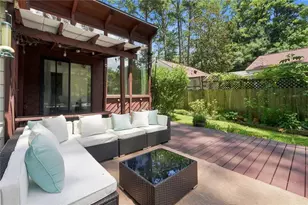 1137 Kingsley Cir NE, Atlanta, GA 30324 - Photo 2