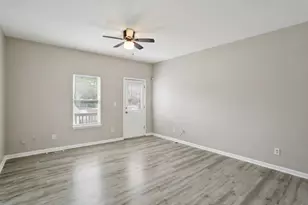 753 Prince Pl, Atlanta, GA 30318 - Photo 10