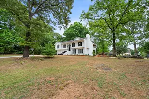 143 Stoneview Dr, Hoschton, GA 30548 - Photo 2