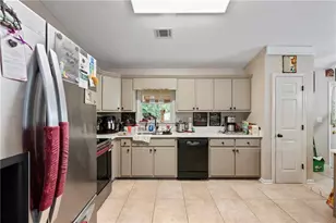143 Stoneview Dr, Hoschton, GA 30548 - Photo 8