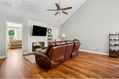 315 Shadowbrooke Circle, Loganville, GA 30052 - Photo 4