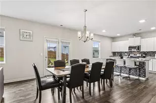 266 Creekview Wy, Dallas, GA 30132 - Photo 4