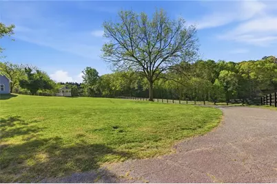 1910 Hancock Road, Demorest, GA 30535 - Photo 8
