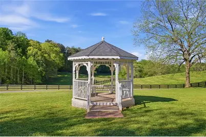 1910 Hancock Road, Demorest, GA 30535 - Photo 12