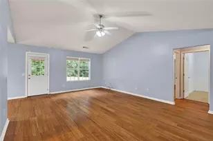 466 Raymond Dr, Winder, GA 30680 - Photo 12