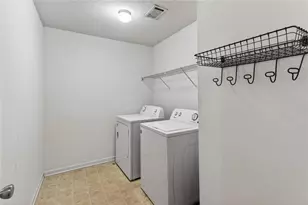 466 Raymond Dr, Winder, GA 30680 - Photo 10