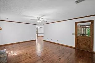1321 Timbercrest Dr, Lawrenceville, GA 30045 - Photo 6