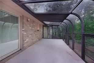 360 Barkshire Ln, Roswell, GA 30076 - Photo 26