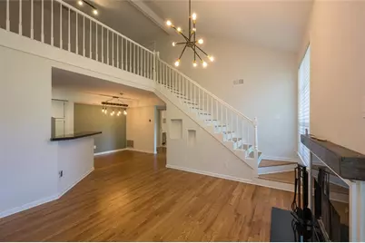 521 McGill Park Avenue NE, Atlanta, GA 30312 - Photo 2