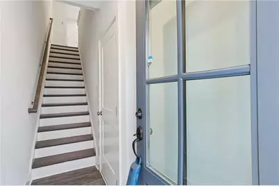 140 Color Circle, Atlanta, GA 30317 - Photo 2